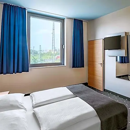 Goettingen-city Hotel 3*